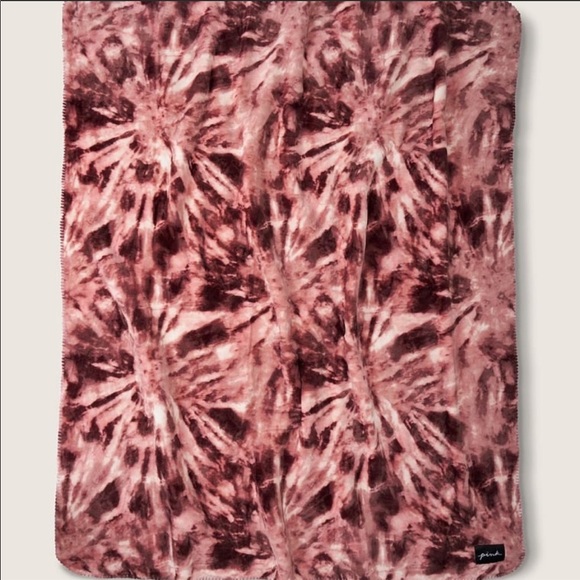 VS PINK Sherpa Blanket Tie Dye - Picture 4 of 7